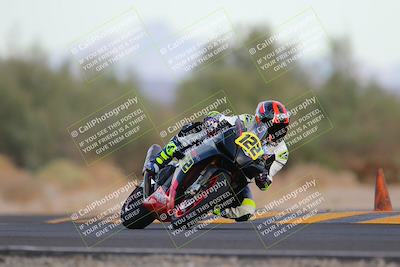 media/Sep-24-2022-CVMA (Sat) [[a45f954247]]/Race 14 Amateur Supersport Open/